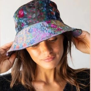 Natural Life Floral Velvet Bucket Hat Fleece Lined Boho Fairy Women’s - NWOT